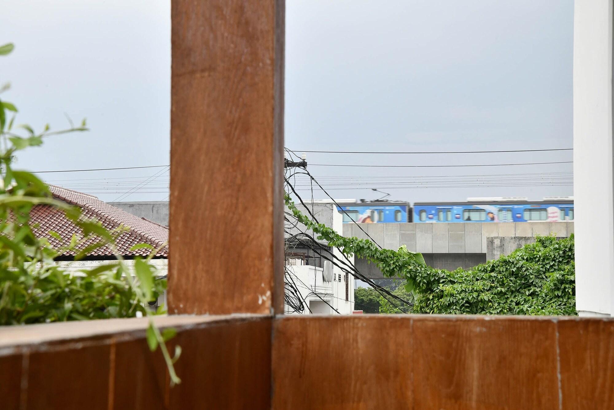 Tuju Abuserin Syariah Jakarta Exterior photo
